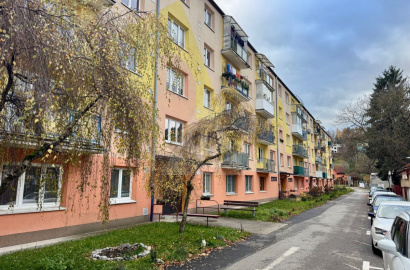 Byt v pôvodnom stave vhodný na rekonštrukciu – skvelá investičná príležitosť, ul.Š.Moyzesa